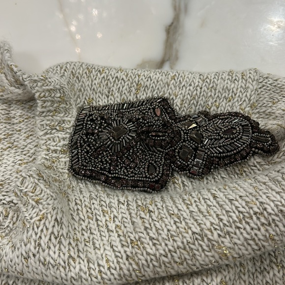 Guess Sweater with Beaded Shoulder Design & Metallic Threads-Sz M - Picture 3 of 14